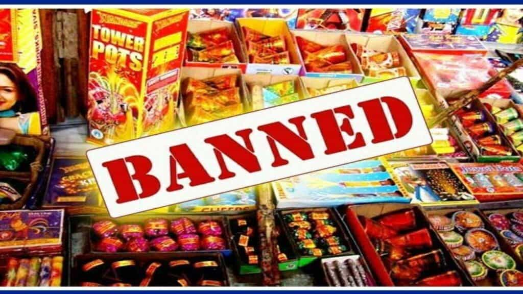 Firecrackers Banned : दिल्ली सरकार ने लगाया पटाखों के इस्तेमाल पर बैन, बढ़ते प्रदूषण को देखते हुए लिया फैसला