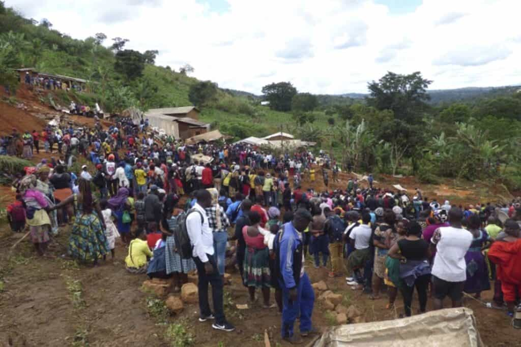 Landslide in Cameroon : कैमरून में अंतिम संस्कार के दौरान भूस्खलन, 14 की मौत