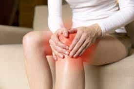 Joint Pain In Winter : अगर सर्दी शुरू होते ही होने लगा है जोड़ों में दर्द, तो करें ये उपाय