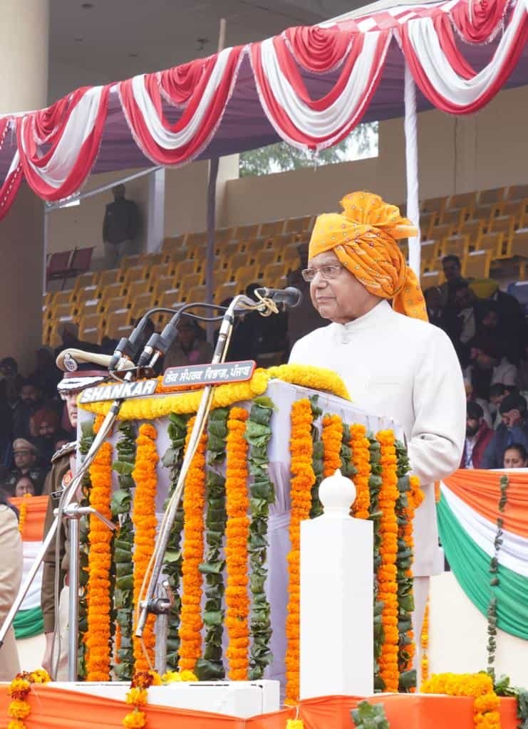 74th Republic Day : 74वें गणतंत्र दिवस के अवसर पर राज्यपाल बनवारी लाल पुरोहित ने जालंधर में लहराया राष्ट्रीय ध्वज, देखें तस्वीरें 2 74th Republic Day 4 74th Republic Day 4 74th Republic Day 4 74th Republic Day 4