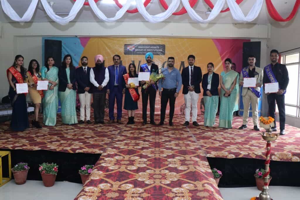 Fashion Show LAVOGA- 2023 : Innocent Hearts ग्रुप ऑफ इंस्टीट्यूशंस में फैशन शो LAVOGA- 2023 आयोजित