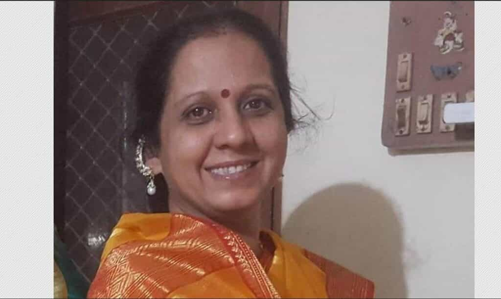 Indore Principal Burnt : छात्र ने महिला प्रिंसिपल को पेट्रोल डालकर जिंदा जलाया, जाने वजह