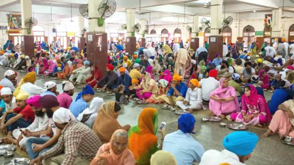 Sri Darbar Sahib’s Langar Scam : पंजाब में श्री दरबार साहिब के लंगर घोटाला मामले में बड़ा Action ले सकती हैं SGPC