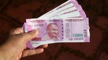 2000 Notes Exchange : 2000 के नोट बदलवाने की आज अंतिम तारीख, कल से केवल यहां करवा सकेंगे जमा