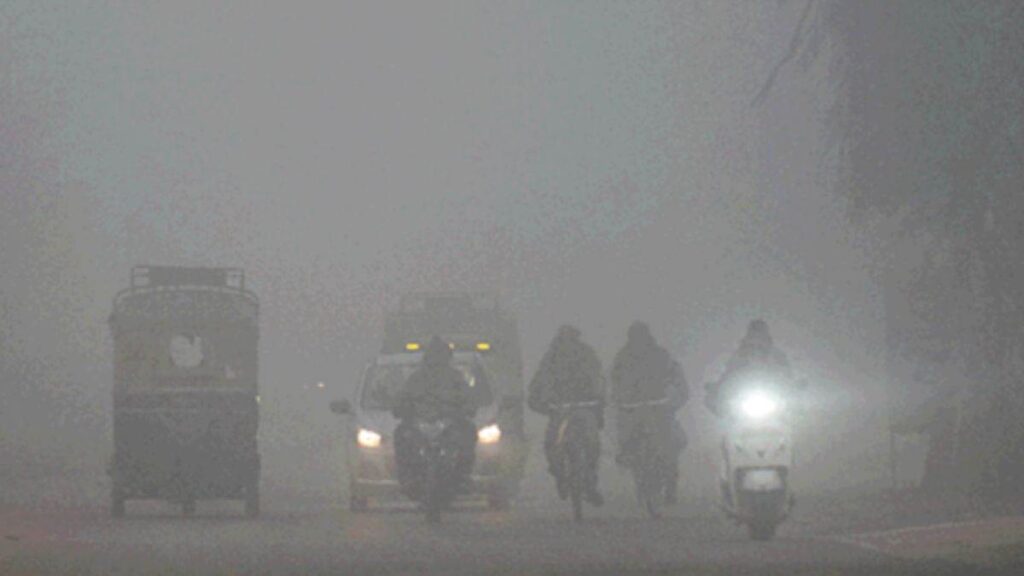 Punjab Weather Update : पंजाब में कोहरे का कहर, जालंधर, अमृतसर समेत 16 जिलों में अलर्ट जारी