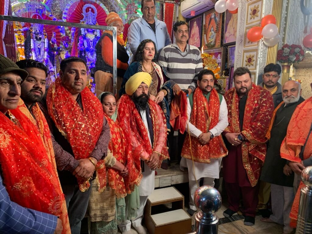 Foundation day Of Rajeshwari Dham : राजेश्वरी धाम मां देवी राज रानी वैष्णो मंदिर में धूमधाम से मनाया गया 55वां शिलान्यास दिवस