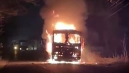 Kapurthala Truck Fire : चलते ट्रक में लगी आग, ड्राइवर ने कूद कर बचाई जान