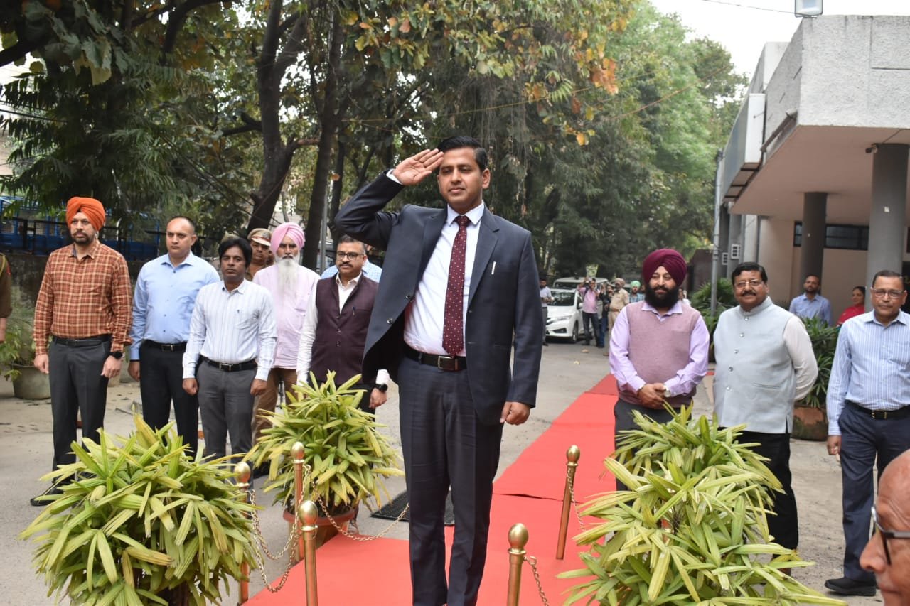 New DC of Jalandhar Taken Charge