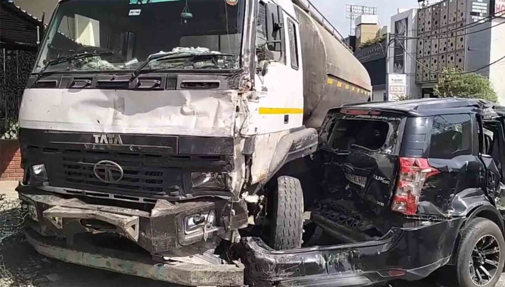 Pathankot Chowk Accident : जालंधर में भयानक सड़क हादसा, तेज रफ्तार टैंकर ने रौंदी कई गाड़िया, दर्जनों घायल