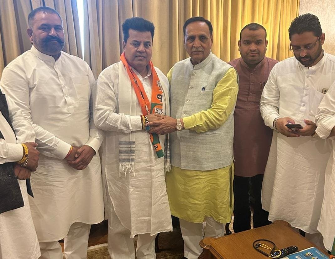 Leader joined BJP : जालंधर में मजबूत हुई भाजपा प्रवेश तांगड़ी सहित कई बड़े नेता हुए भाजपा में शामिल 1 Leader joined BJP Leader joined BJP Leader joined BJP