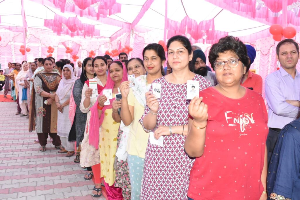 Voting Percentage in Punjab : आखरी चरण के साथ लोकसभा चुनाव संपन्न, पंजाब में लगभग 60 प्रतिशत मतदान का अनुमान, 4 जून को आऐंगें नतीजे