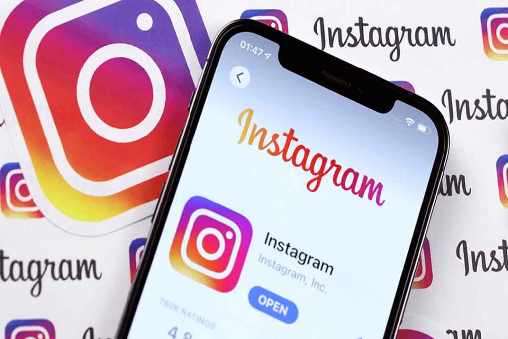 Instagram Ban Fact Check : क्या 25 अगस्त से भारत में बंद हो जाएगा Instagram? सरकार ने वायरल दावे पर बताई पूरी सच्चाई Instagram Ban Fact Check : क्या 25 अगस्त से भारत में बंद हो जाएगा Instagram? सरकार ने वायरल दावे पर बताई पूरी सच्चाई