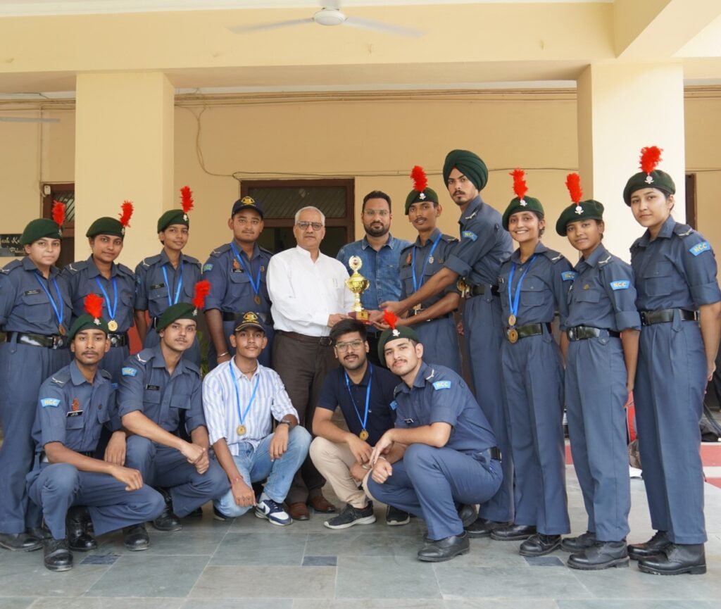 NCC Airwing Cadets : DAV College Jalandhar के एनसीसी एयरविंग कैडेट्स ने सीएटीसी-39 में लिया भाग