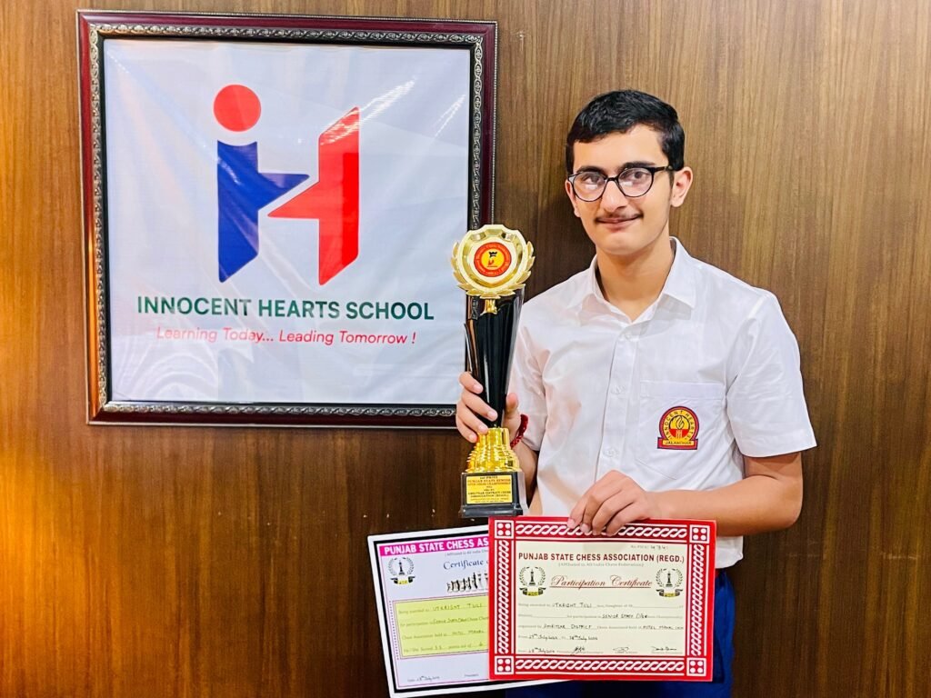 Punjab Senior State Champion : Innocent Hearts का छात्र उत्कृष्ट तुली गोल्ड मेडल जीतकर बना पंजाब सीनियर स्टेट चेॅस चैंपियन : नेशनल के लिए चयनित