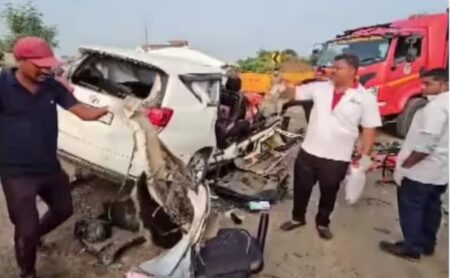 Road Accident…कार और ट्रक की भीषण टक्कर, 7 की मौत