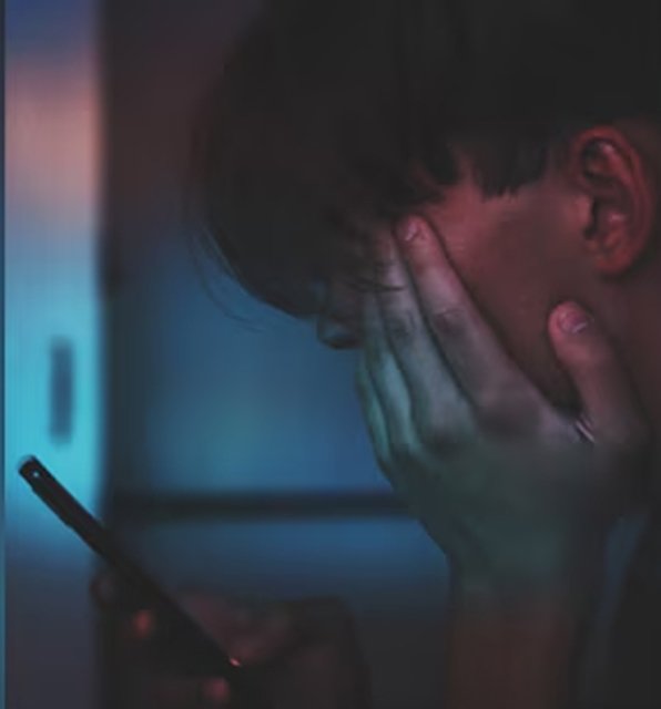 Victim of Dating App : डेटिंग ऐप का शिकार बने युवक को ठंड में बेरहमी से पीटा गया और 1 लाख रुपये लूट लिए Victim of Dating App : डेटिंग ऐप का शिकार बने युवक को ठंड में बेरहमी से पीटा गया और 1 लाख रुपये लूट लिए