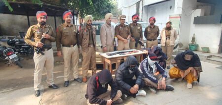 Jalandhar News : धमकी देने और संपत्ति पर अवैध कब्जा करने के आरोप में पुलिस ने पांच आरोपियों को गिरफ्तार किया