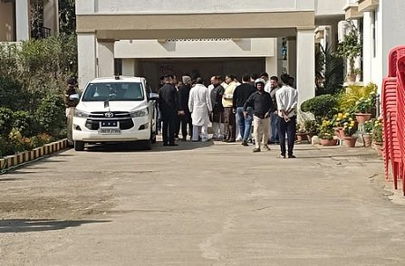 Congress MLA son committed suicide : कांग्रेस विधायक के बेटे ने किया सुसाइड, सरकारी आवास में मिली लाश Congress MLA son committed suicide : कांग्रेस विधायक के बेटे ने किया सुसाइड, सरकारी आवास में मिली लाश