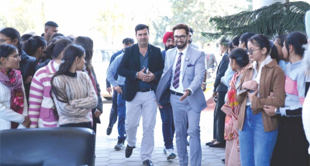 CT Group News : सीटी ग्रुप ने एक कॉर्पोरेट रनवे का आयोजन किया