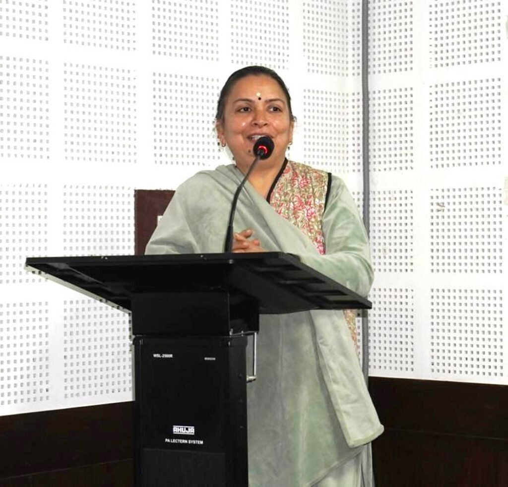 D.A.V. College : डी.ए.वी. कॉलेज, जालंधर के बायोटेक्नोलॉजी विभाग ने एक विशेषज्ञ वार्ता का आयोजन D.A.V. College : डी.ए.वी. कॉलेज, जालंधर के बायोटेक्नोलॉजी विभाग ने एक विशेषज्ञ वार्ता का आयोजन