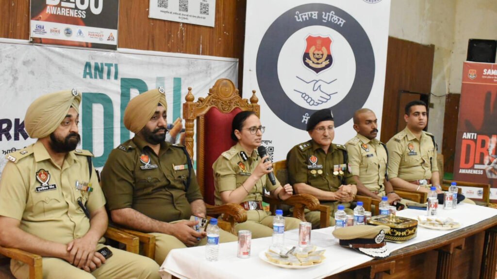 War Against Drugs : पुलिस कमिश्नर ने लोगों से नशे की बुराई को खत्म करने के लिए एकजुट होने का आह्वान किया