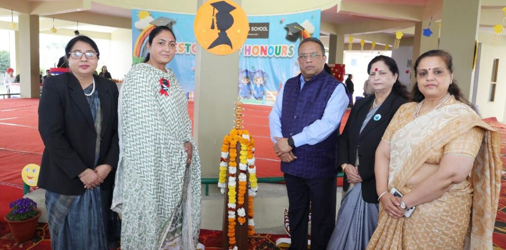 Innocent Hearts School : इनोसैंट हार्ट्स स्कूल में केजी-2 के विद्यार्थियों के लिए ग्रेजुएशन समारोह का आयोजन