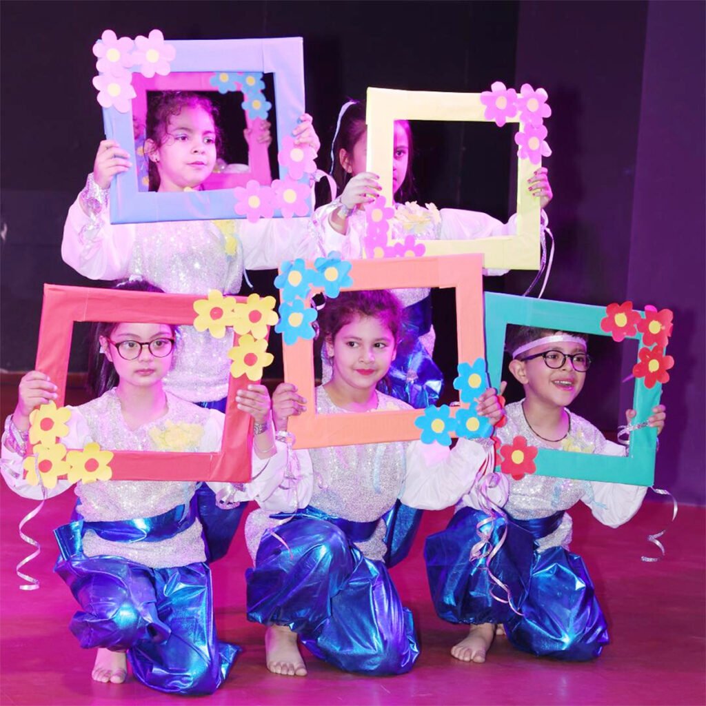 Innocent Hearts School : इनोसेंट हार्ट्स के प्री-प्राइमरी छात्रों के लिए ग्रेजुएशन समारोह का आयोजन