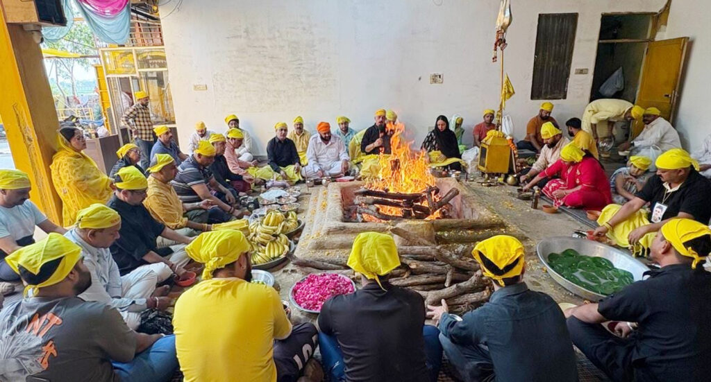 Religious News : राम भक्त हनुमान जी का जीवन और उनकी शिक्षाएँ एक प्रकाश स्तंभ -नवजीत भारद्वाज