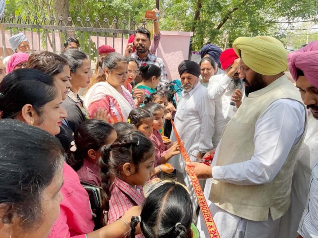 Jalandhar News : पंजाब ‘शिक्षा क्रांति’ के माध्यम से सरकारी स्कूलों को बदल रहा है : बलकार सिंह