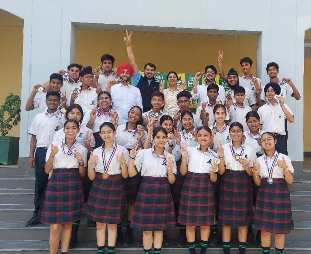 C.T. World School : सी.टी. वर्ल्ड स्कूल के विद्यार्थियों ने पैनोरमा का अद्भुत किया प्रदर्शन