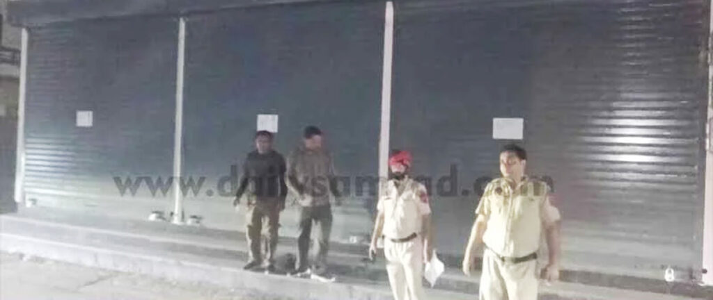 Municipal Corporation sealed 3 shops in Model Town 