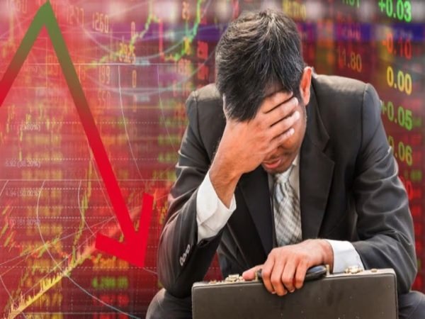 Black Monday in Share Market : शेयर बाजार धड़ाम, भारतीय निवेशकों के लिए ब्लैक मंडे…19 लाख करोड़ रुपये स्वाहा Black Monday in Share Market : शेयर बाजार धड़ाम, भारतीय निवेशकों के लिए ब्लैक मंडे…19 लाख करोड़ रुपये स्वाहा