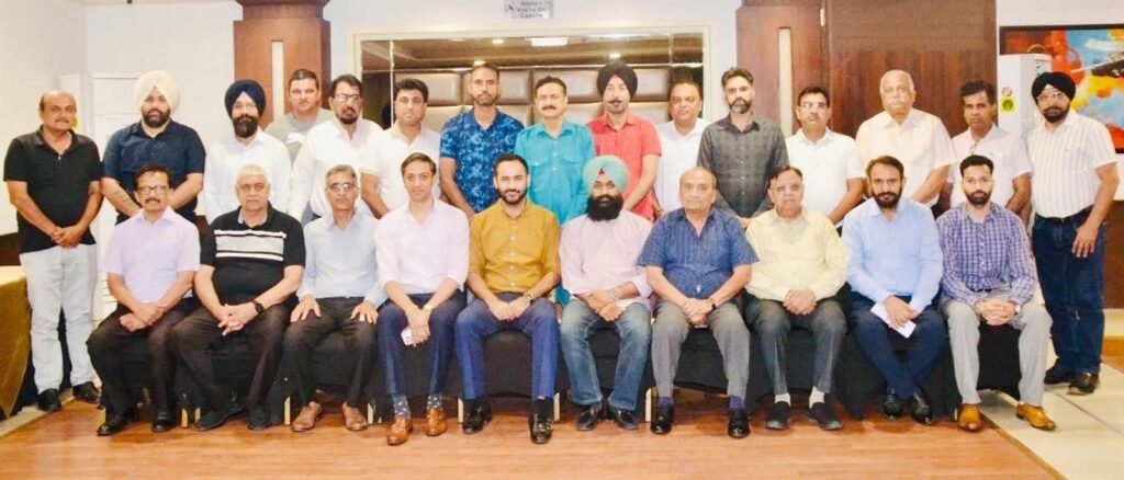 Jalandhar News : सांसद मीत हेयर पंजाब बैडमिंटन एसोसिएशन के अध्यक्ष बने