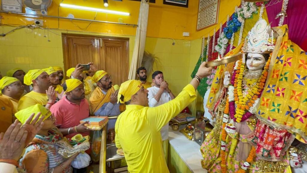 Religious News : सच्ची भक्ति ही भाग्य बदल सकती है-नवजीत भारद्वाज Religious News : सच्ची भक्ति ही भाग्य बदल सकती है-नवजीत भारद्वाज