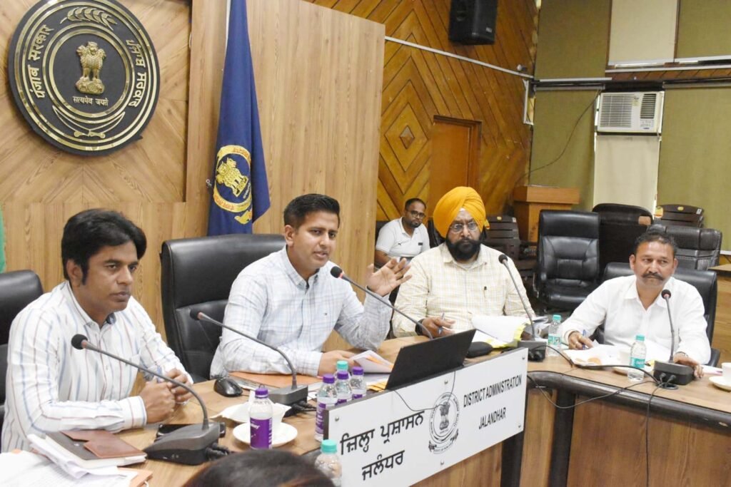 Jalandhar News : डिप्टी कमिश्नर ने 15 जुलाई तक पुस्तकालयों का काम पूरा करने के दिए निर्देश