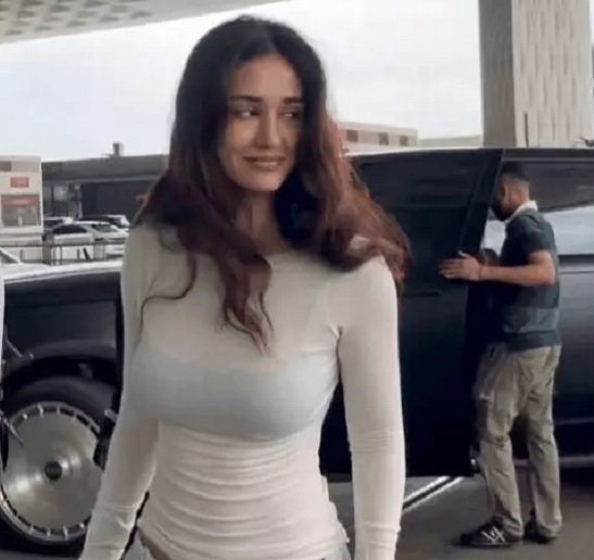 Bollywood News : इस बॉलीवुड अभिनेत्री को एयरपोर्ट में नहीं मिली एंट्री, जानिए वजह Bollywood News : इस बॉलीवुड अभिनेत्री को एयरपोर्ट में नहीं मिली एंट्री, जानिए वजह