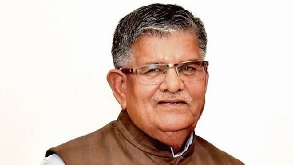 Punjab News : राज्यपाल गुलाब चंद कटारिया और पत्नी की तबीयत बिगड़ी Punjab News : राज्यपाल गुलाब चंद कटारिया और पत्नी की तबीयत बिगड़ी