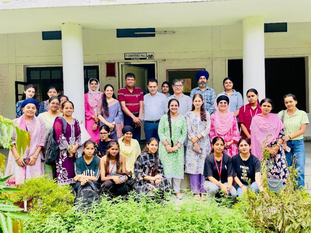 Music Education and Research day : एचएमवी में ‘संगीत शिक्षा एवं अनुसंधान’ पर एक दिवसीय कार्यशाला का आयोजन