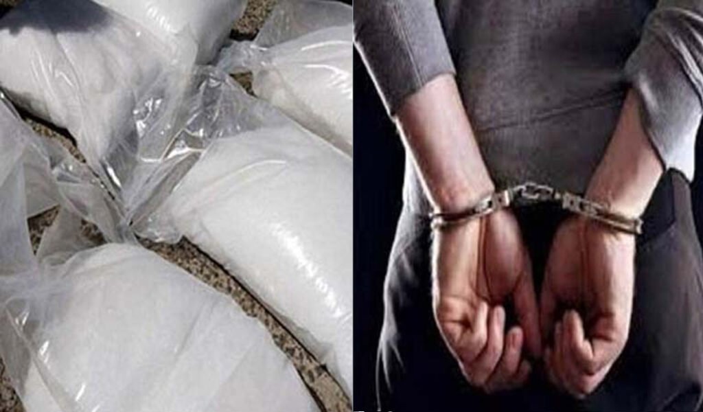 Punjab News : पंजाब पुलिस की बड़ी कामयाबी, 15 पैकेट हेरोइन सहित तस्कर गिरफ्तार Punjab News : पंजाब पुलिस की बड़ी कामयाबी, 15 पैकेट हेरोइन सहित तस्कर गिरफ्तार