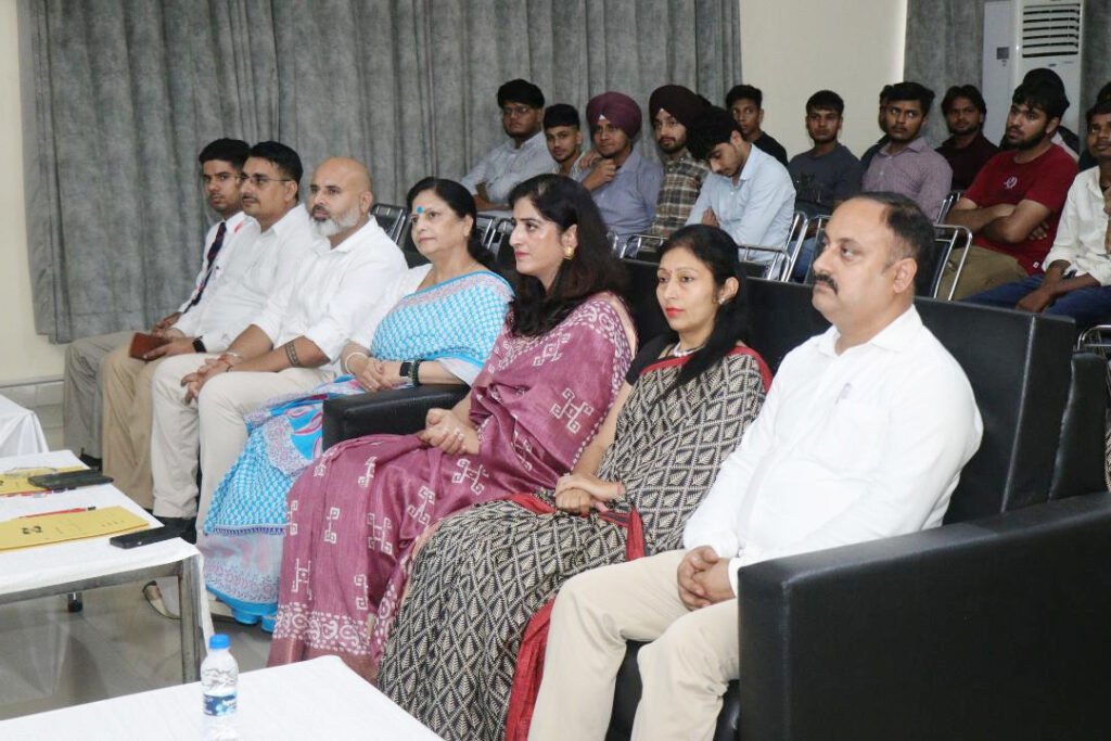 Innocent Hearts Group : 'प्रतिभा मंच 2025' में इनोसेंट हार्ट्स के विद्यार्थियों ने किया शानदार प्रदर्शन 1 3 13 3 13 Innocent Hearts Group