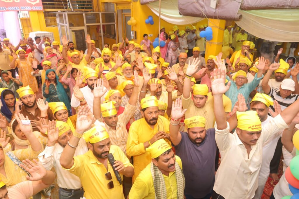 Religious News : प्रभु भक्त के प्रेम से तृप्त हो जाते-नवजीत भारद्वाज 3 8 8 Religious News