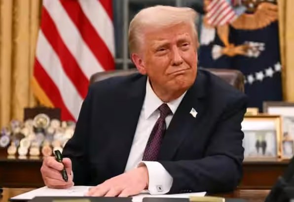 Trump Tariffs : 1 अगस्त तक टला टैरिफ बम, कई देशों को राहत के साथ चेतावनी Trump Tariffs : 1 अगस्त तक टला टैरिफ बम, कई देशों को राहत के साथ चेतावनी