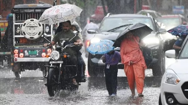 Weather Alert : पंजाब में बारिश को लेकर ऑरेंज अलर्ट जारी, जानें अन्य राज्यों का हाल Weather Alert : पंजाब में बारिश को लेकर ऑरेंज अलर्ट जारी, जानें अन्य राज्यों का हाल