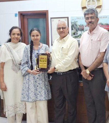 D.A.V. College : डी.ए.वी. कॉलेज के अंग्रेज़ी विभाग का GNDU परीक्षा में उत्कृष्ट प्रदर्शन 1 2 47 2 47 D.A.V. College