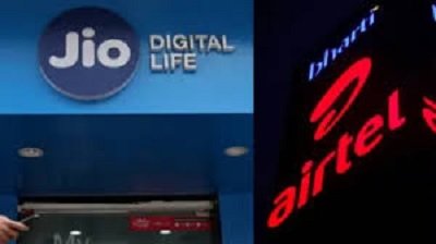 Telecom Industry : जियो ने एयरटेल को पछाड़ा, अब आईपीओ की तैयारी Telecom Industry : जियो ने एयरटेल को पछाड़ा, अब आईपीओ की तैयारी