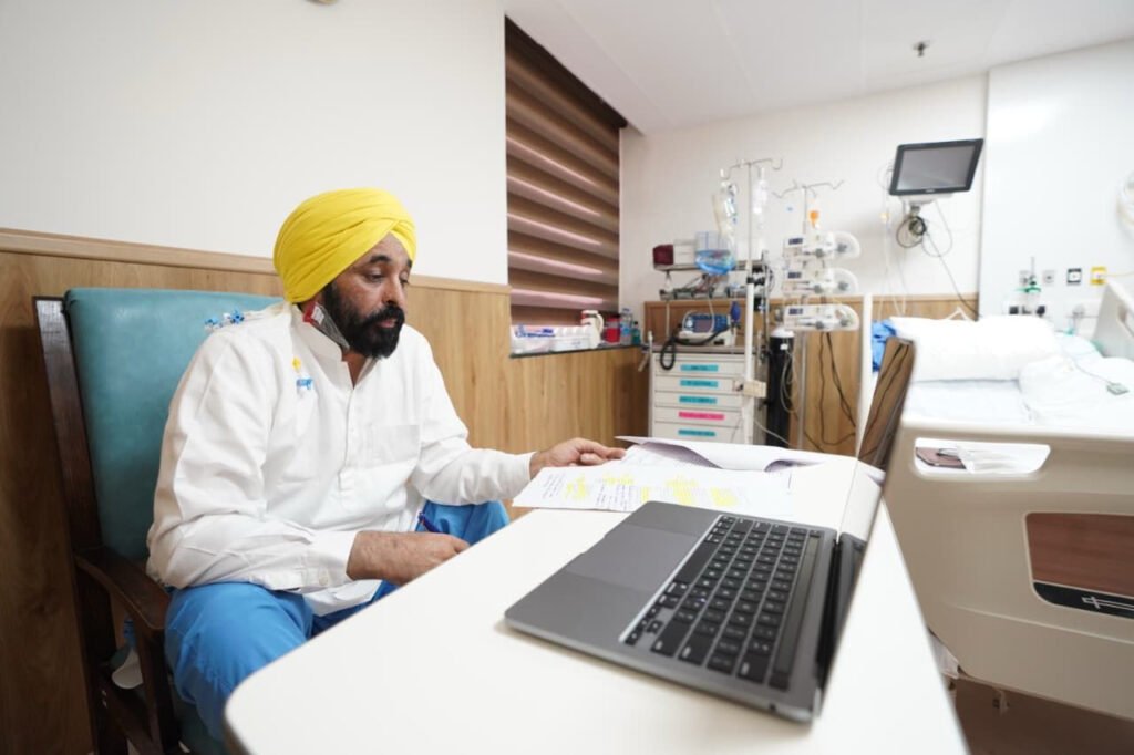 Punjab Cabinet meeting : पंजाब कैबिनेट की बैठक में वीडियो कॉन्फ्रेंसिंग से शामिल हुए : CM मान