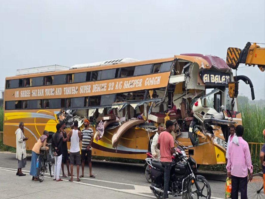 Horrible accident in Jaunpur