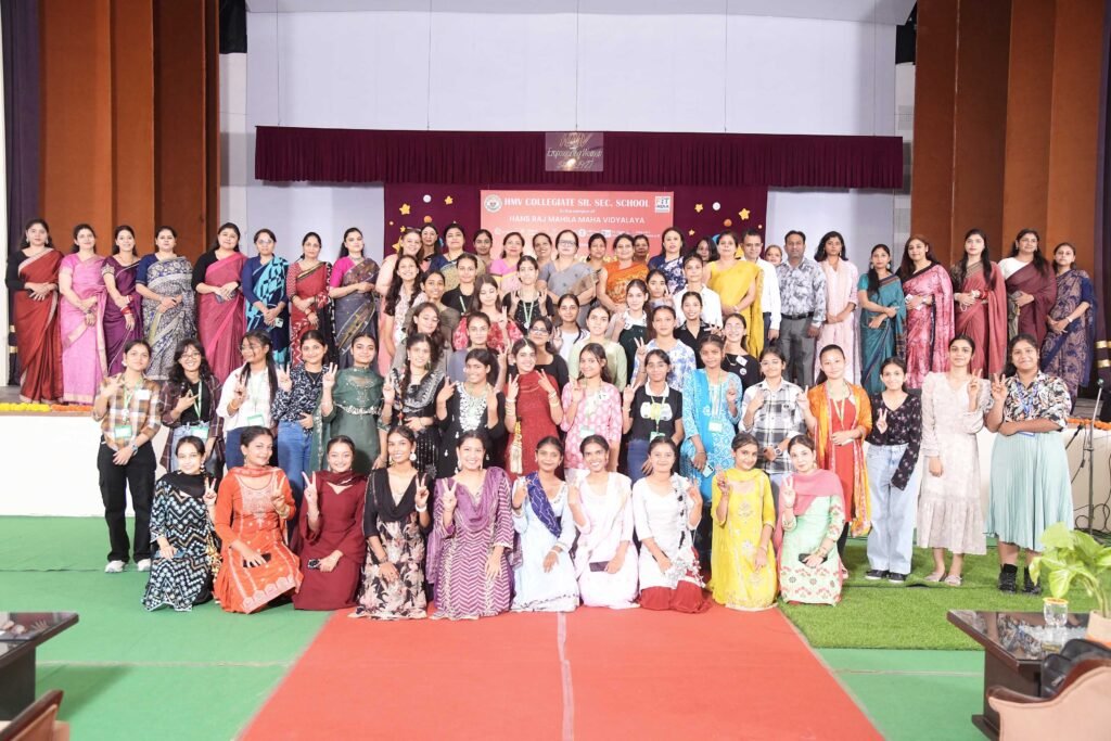 Talent Carnival 2025 : HMV Collegiate School में टैलेंट कार्निवाल 2025 का आयोजन