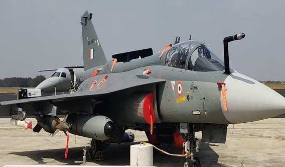 Tejas LCA Mark 1A will fly for the first time today : आज पहली बार उड़ान भरेगा तेजस एलसीए मार्क 1ए, इस बार्डर पर होगी तैनाती Tejas LCA Mark 1A will fly for the first time today : आज पहली बार उड़ान भरेगा तेजस एलसीए मार्क 1ए, इस बार्डर पर होगी तैनाती