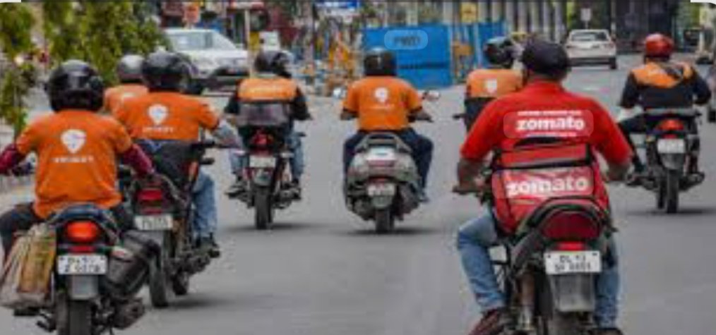 Food delivery strike : नए साल पर Zomato, Swiggy, Blinkit की डिलीवरी सेवाएं ठप, जानिए वजह Food delivery strike : नए साल पर Zomato, Swiggy, Blinkit की डिलीवरी सेवाएं ठप, जानिए वजह